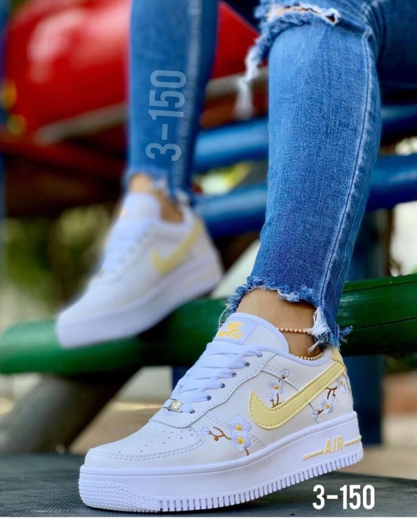 Woman nike style sneakers