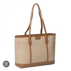 woman-tote-bag